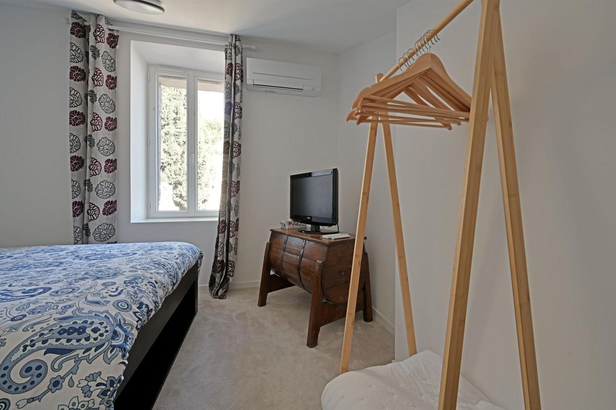 Hébergement de vacances La Cigale - Vieux Village - Charmante Maisonnette Climatisee Avec Jardin Villeneuve-lès-Avignon