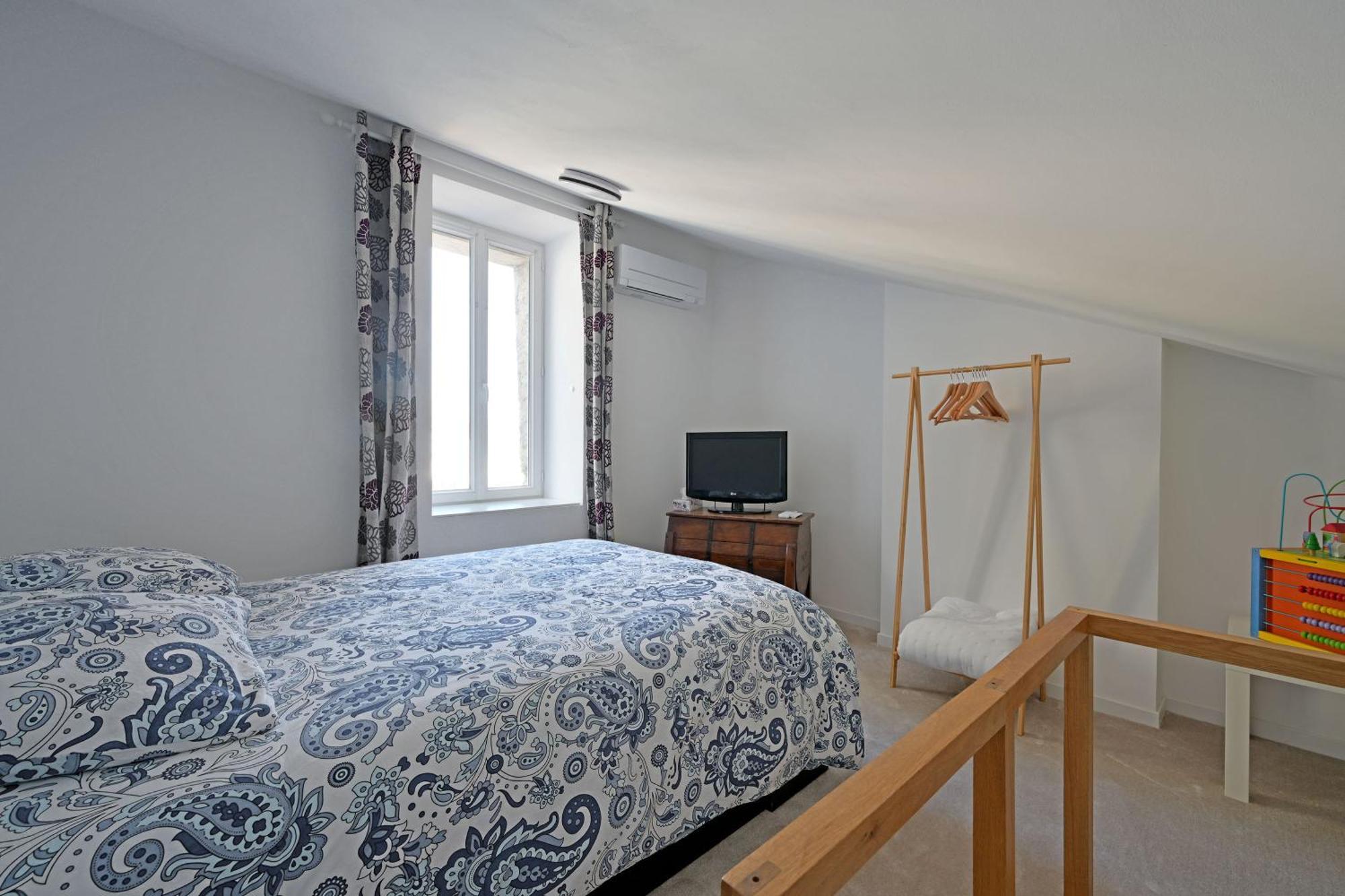La Cigale - Vieux Village - Charmante Maisonnette Climatisee Avec Jardin Holiday home