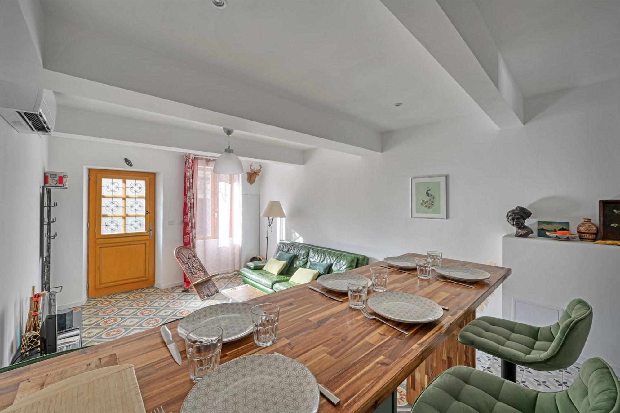 La Cigale - Vieux Village - Charmante Maisonnette Climatisee Avec Jardin Holiday home *