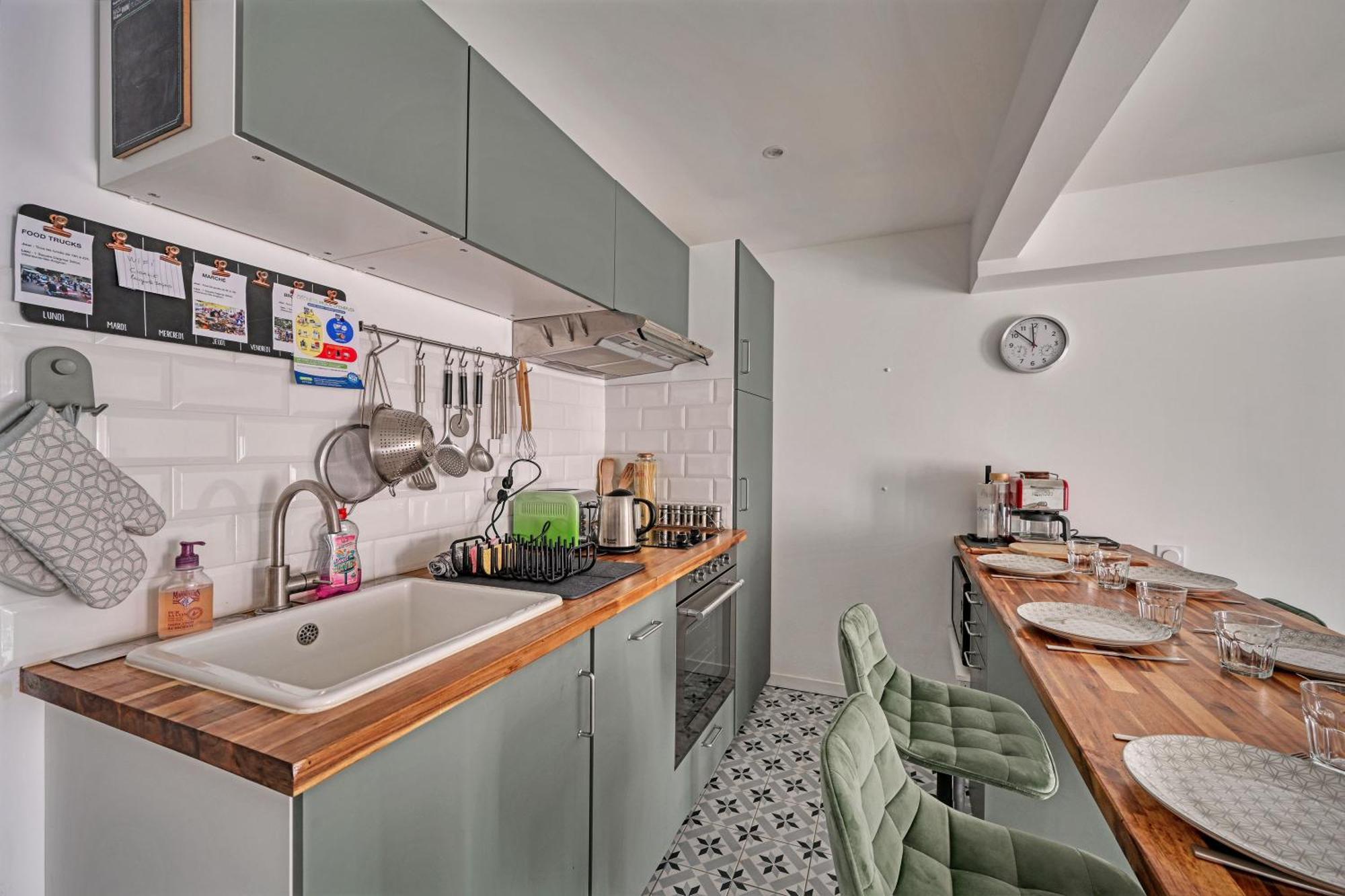 La Cigale - Vieux Village - Charmante Maisonnette Climatisee Avec Jardin Holiday home *